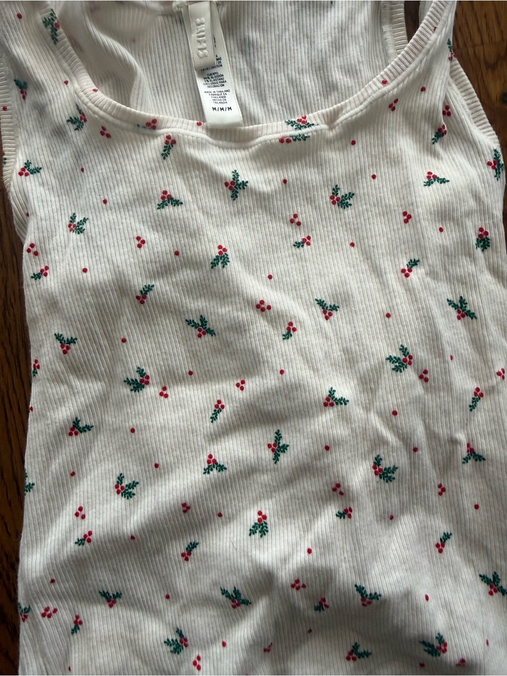 SKIMS White Mistletoe Ribbed Scoop Neck Sleep Tank - Picture 5 of 5
